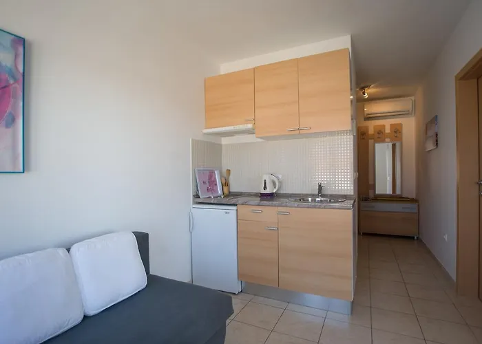 比安卡公寓 特罗吉尔